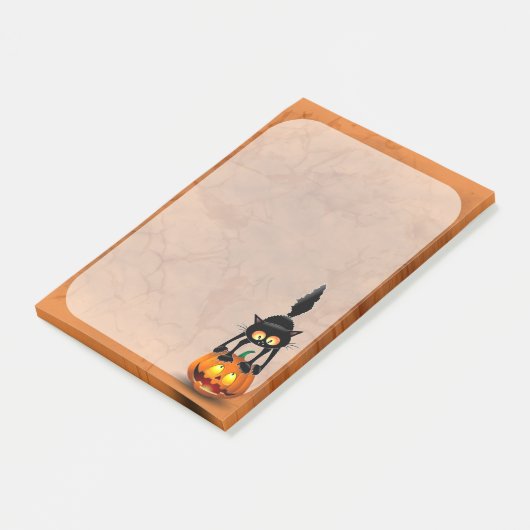 Cat Halloween Scared Cartoon op pompoen Post-it® Notes (Schuin)