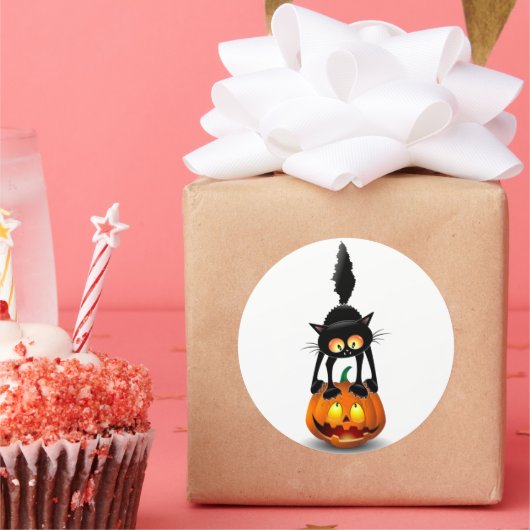 Cat Halloween Scared Cartoon op pompoen Ronde Sticker (Feest)