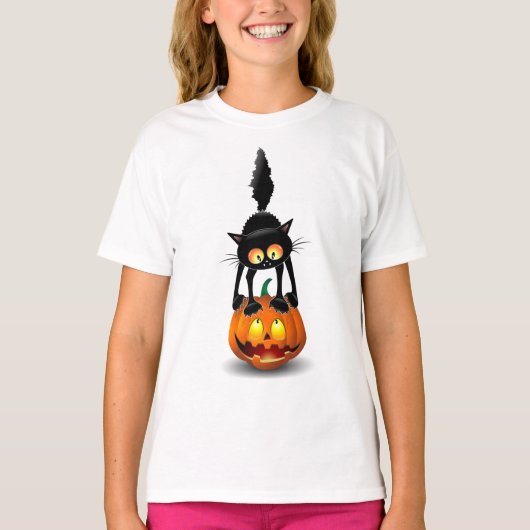 Cat Halloween Scared Cartoon op pompoen T-shirt (Voorkant)