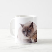 cat & hedgehog koffiemok (Voorkant links)