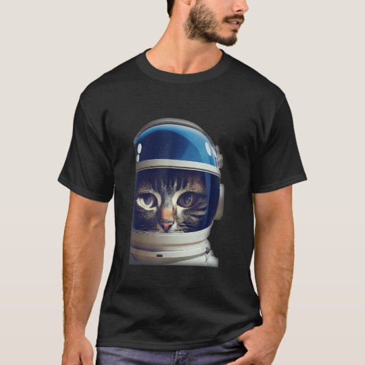 Cat In A Spacesuit With A Glass Helmet Floating In T-shirt (Voorkant)