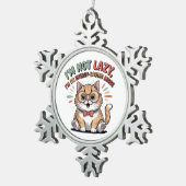 Cat in Energy Saving Mode Tin Sneeuwvlok Ornament (Rechts)