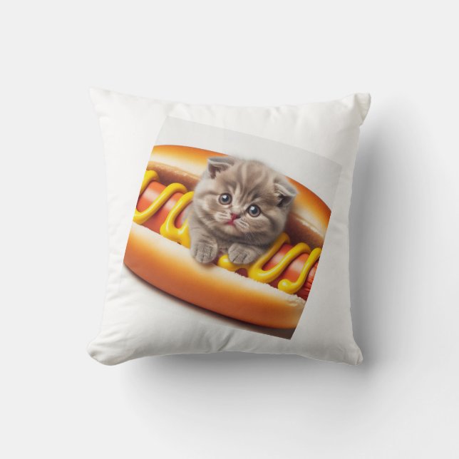 cat in hot dog and mustard kussen (Voorkant)