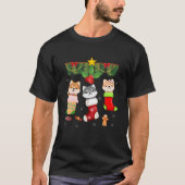 Cat in Sock Santa Kerstpyjama licht Funny H T-shirt (Voorkant)