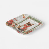 Cat is arranging Christmas Flowers Papieren Bordje (Gebogen)