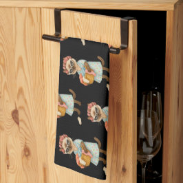 Cat is going to laundry theedoek