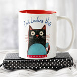 Cat Ladies Vote Script Rustic Bold Schattige Femin Tweekleurige Koffiemok<br><div class="desc">"Kattenvrouwen stemmen". Wees trots en deel je steun voor Kamala Harris wanneer je uit deze leuke, leuke, grafisch feministische mok drink. Een schattige rustieke country cat illustratie in zwart, rood, wit en turquoise blauw en marineblauw handgeschreven script typografie overlay een witte achtergrond. Bewijs dat Vance ongelijk heeft, vier trots dat...</div>