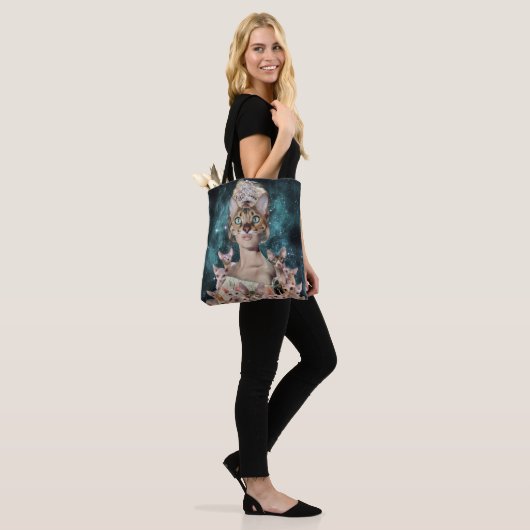 Cat Lady Tote Bag (Op model)