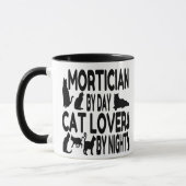 Cat Lover Mortician Mok (Links)