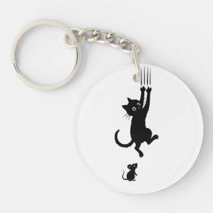 Cat & Mouse Showdown – Grappig Cartoon T-shirt Sleutelhanger