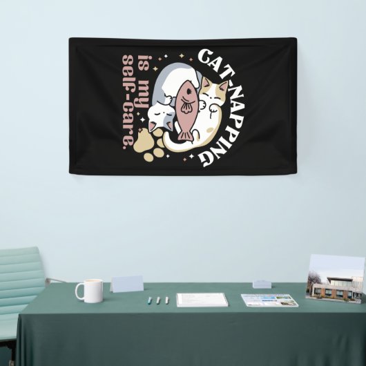 Cat-Napping is mijn zelfzorg Schattigee Cat Quote Spandoek (Beurs)