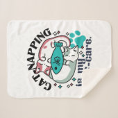 Cat-Napping is mijn zelfzorg: Schattigee slaperige Sherpa Deken (Voorkant (horizontaal))