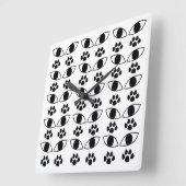 Cat Paw Print Black en White Vierkante Klok (Hoek)