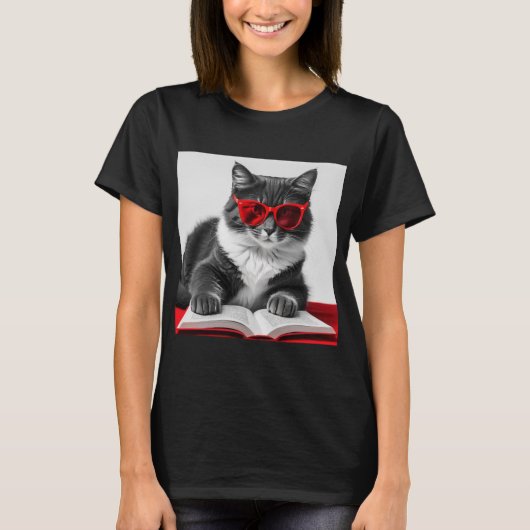 Cat Reading Book T-shirt (Voorkant)