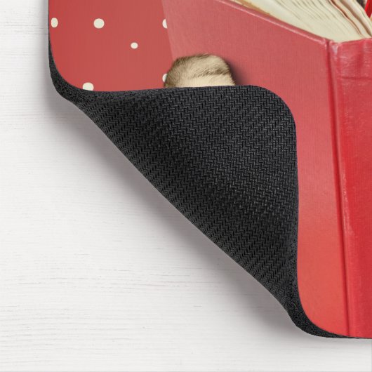 Cat Reading Reading Red Book Muismat (Hoek)