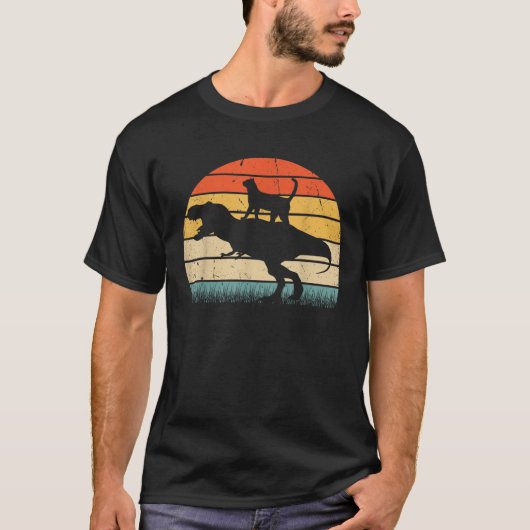 Cat Riding Dinosaur Retro Funny Graphic An T-shirt (Voorkant)