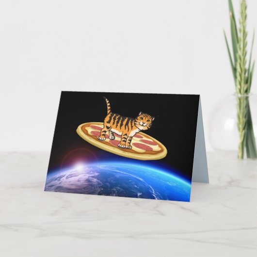 CAT RIDING PIZZA IN SPACE BIRTHDAY KAART (Voorkant)