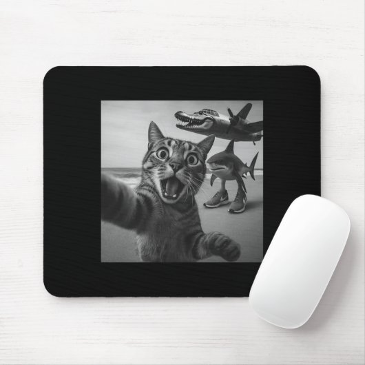 Cat Selfie Shark Crocodile Italian Brainrot Meme M Muismat (Met muis)