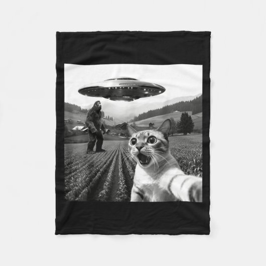 Cat Selfie With Alien Ufo Funny Cat Alien Bigfoot Fleece Deken (Voorkant)