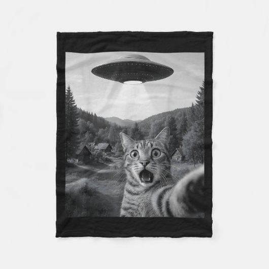 Cat Selfie With Alien Ufo Funny Cat Funny Ed Cat  Fleece Deken (Voorkant)