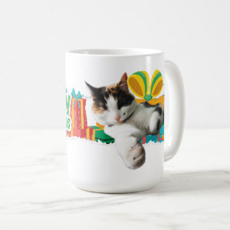 Cat Sleeping on Presents Mug Koffiemok
