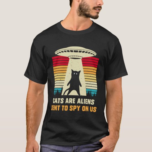 Cat UFO Alien Abduction  Cats are Aliens UAP T-shirt (Voorkant)
