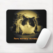 Cat wil dat muizen uitkomen en spelen muismat (Met muis)