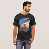 Cat with sunglasses on skateboard on the beach t-shirt (Voorkant volledig)