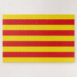 Catalaanse vlag (Catalonië) Legpuzzel<br><div class="desc">Dit artikel bevat de iconische rode en gele strepen van de Catalaanse vlag. Catalonië (Catalonië) is een autonome gemeenschap in de noordoostelijke hoek van Spanje met een sterke nationalistische beweging die de onafhankelijkheid van de regio nastreeft. De grootste stad van Catalonië is Barcelona, dat aan de kust van het Middellandse-Zeegebied...</div>