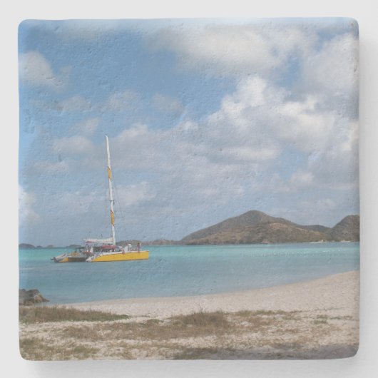 catamaran op een strand op het Antigua-Onderzetter Stenen Onderzetter (Voorkant)