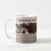 Catboat Summer Sail, Cotuit Harbor 2025 Coffee Mug Koffiemok (Links)
