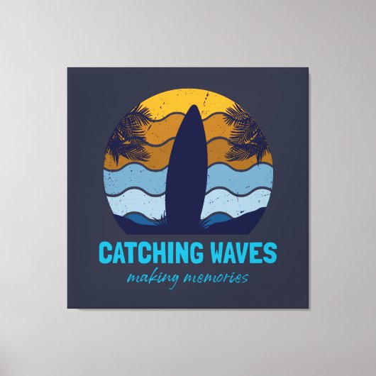 Catching Waves Retro Surfboard Strandkunst Canvas Afdruk (Voorkant)