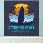 Catching Waves Retro Surfboard Strandkunst Canvas Afdruk (Insitu (Houten vloer))