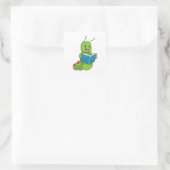 Caterpillar at Reading with Book Vierkante Sticker (Tas)