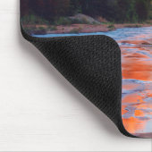 Cathedraal Rock reflecteert in Oak Creek op Sunset Muismat (Hoek)