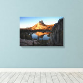 Cathedral Peak Sunset - John Muir Trail - Yosemite Canvas Afdruk (Insitu (Houten vloer))