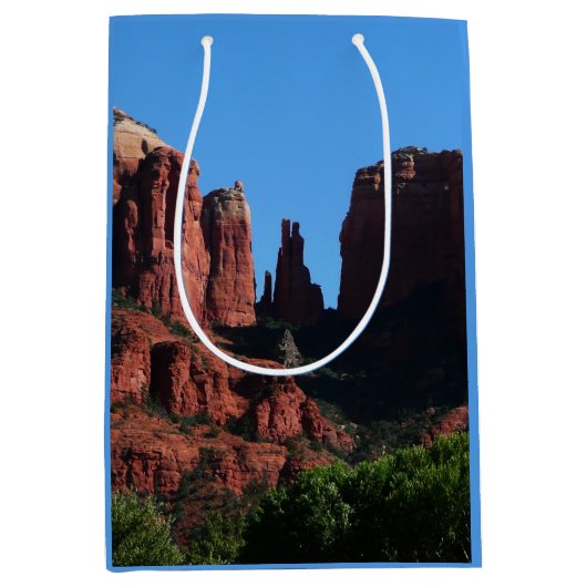 Cathedral Rock in Sedona Arizona Monument Medium Cadeauzakje (Voorkant)