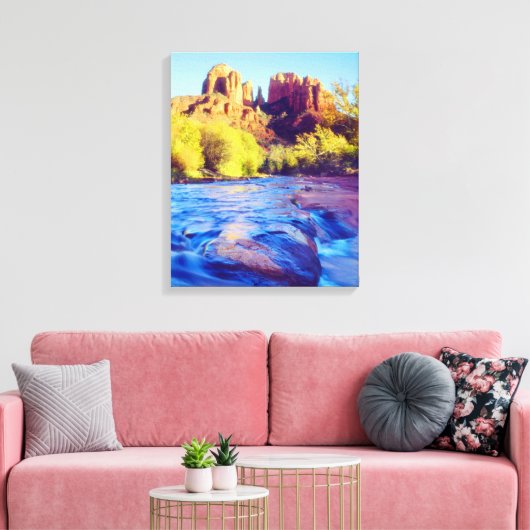 Cathedral Rock reflecterend in Oak Creek, Arizona Canvas Afdruk (Insitu (Woonkamer))