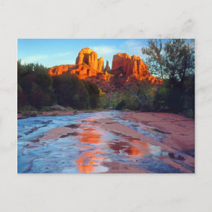 Cathedral Rock reflecting in Oak Creek at Sunset Briefkaart