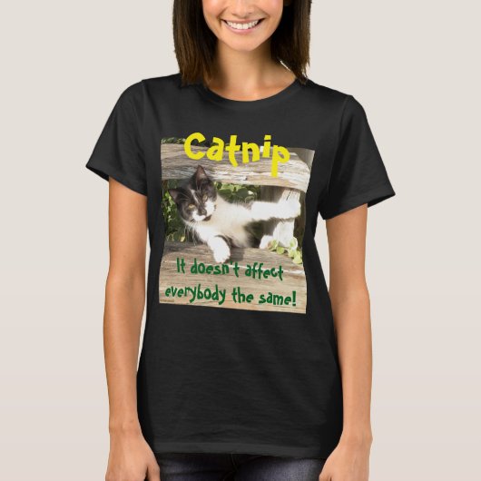 "Catnip", cats, funny, humor, cute, gift T-shirt (Voorkant)