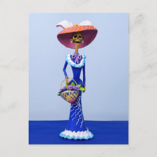 Catrina in een Briefkaart met blauw dress en roze 