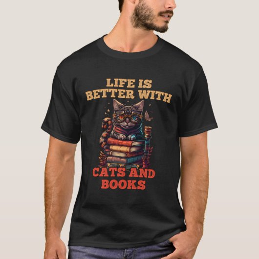 Cats and Books Bookworm Cat  Reading fans Catfans T-shirt (Voorkant)