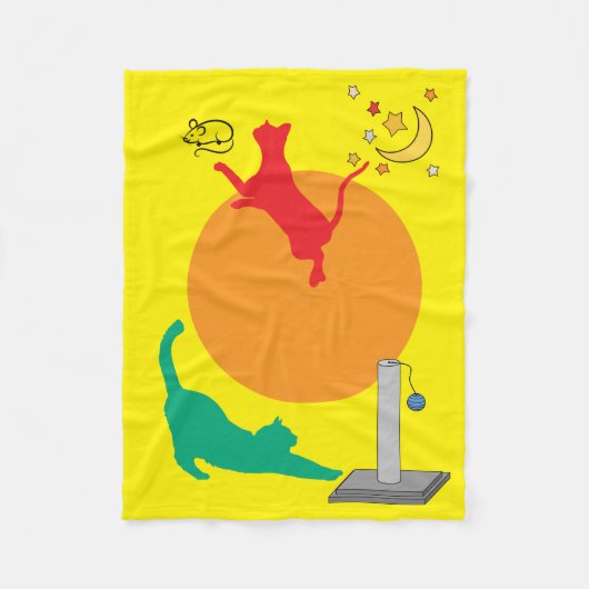 Cats at Play on Yellow Fleece Blanket (Voorkant)