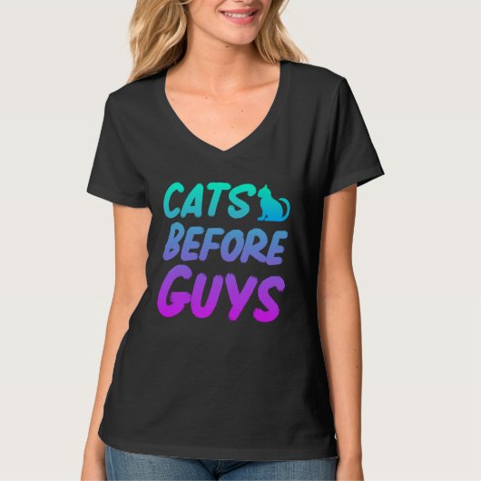 Cats Before Guys Cats Motif Cat Mom T-shirt (Voorkant)