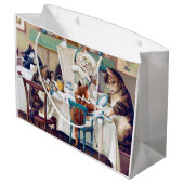 Cat's Breakfast Time, Louis Wain Groot Cadeauzakje (Achterkant Gekanteld)