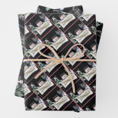 Cats celebrating a birthday with cake and candles inpakpapier vel (In situ)