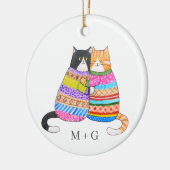 Cats in Sweater Snuggling Couple Custom Christmas Keramisch Ornament (Links)