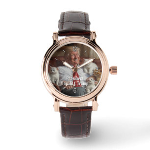 Cats Kittens President Donald J. Trump Funny 2024 Horloge