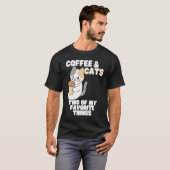 Cats With A Cup of Coffee Two of My Favorite Thing T-shirt (Voorkant volledig)