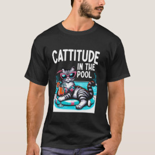 Cattitude in zwembad Kat Zwemmen Zwemcoach Zwemmer T-shirt